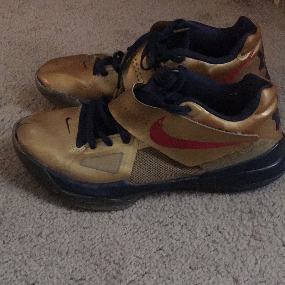 KD 4 gold & metal